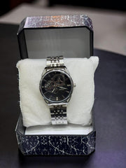 Men’s Silver Round Quartz Watch – 1 Pc