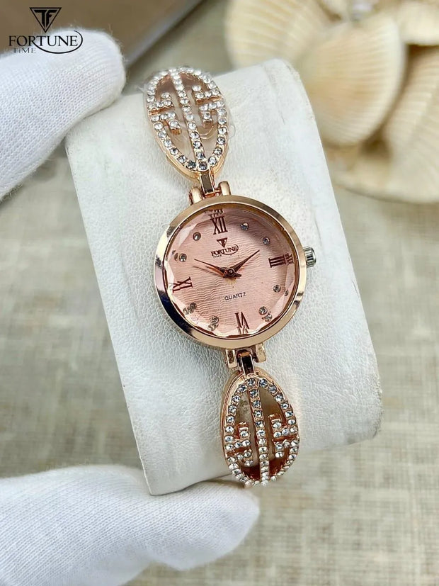 Women's Quartz Watch – Water Resistant